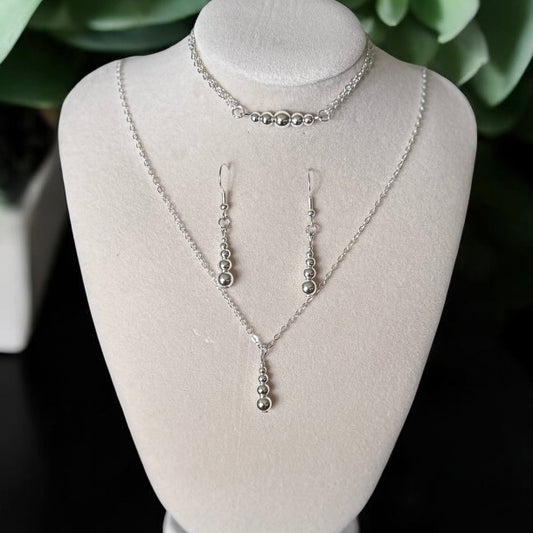 Minimalist Silver Bead Jewelry Set – Necklace, Earrings & Bracelet