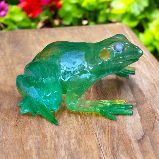 Emerald Garden Frog – Handmade Green Resin Sculpture