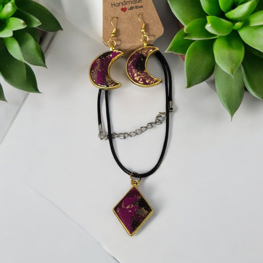 Celestial Harmony Jewelry Set – Crescent Moon & Diamond Pendant