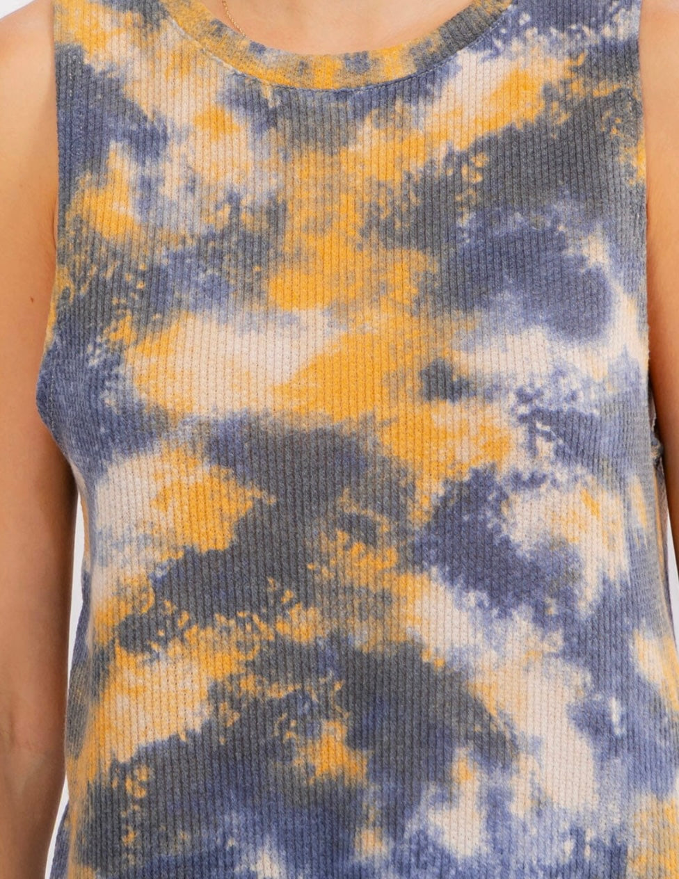 WOMEN'S SLEEVELESS V-NECK TIE DYE TANK TOP