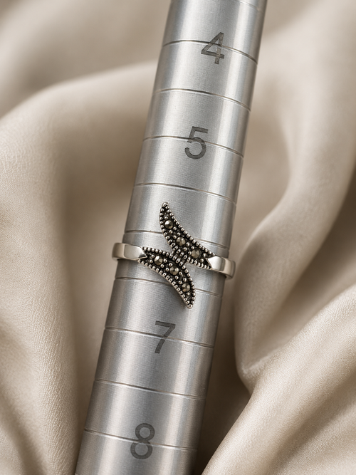 .925 Marcasite ring 6 Sterling Silver